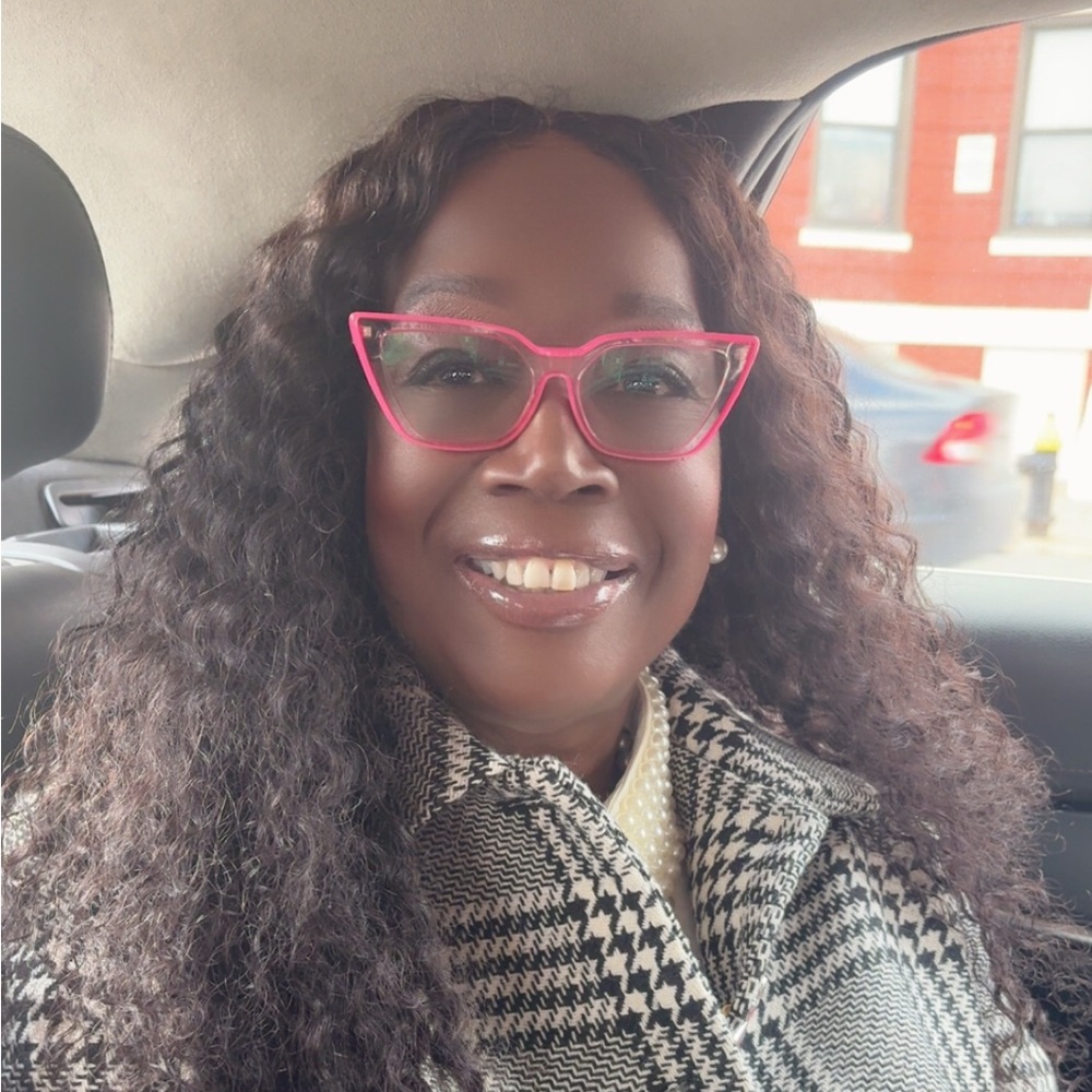 Meet your Posher, April